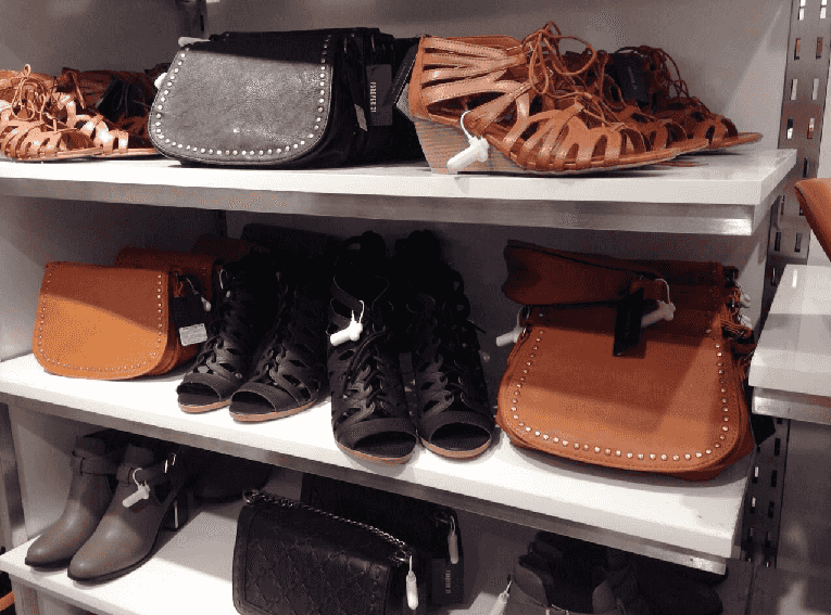 Lojas de sapatos de marcas famosas em Miami 