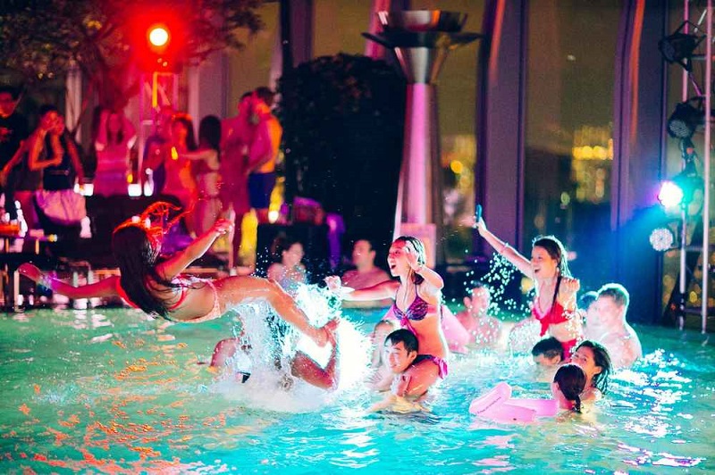 Pool Parties para curtir a noite em Miami