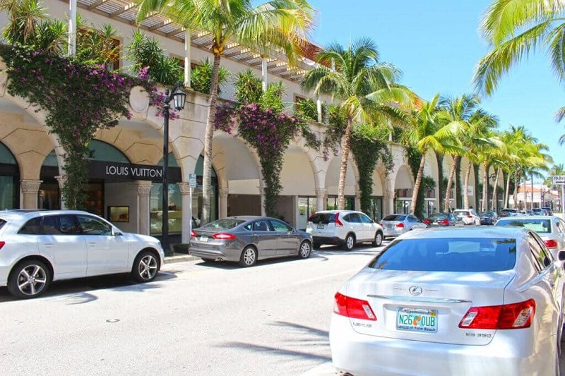 Shopping de luxo Worth Avenue em Palm Beach