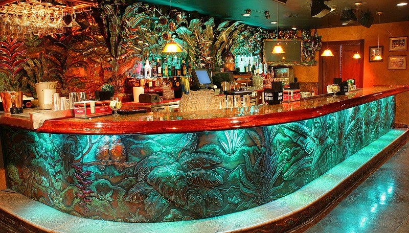 Bar na balada Mango's Tropical Café em Miami Beach