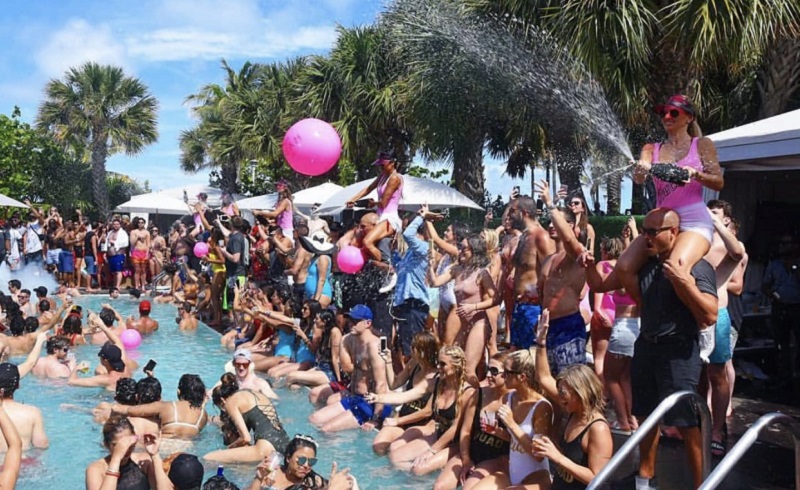 Pool parties para jovens em Miami