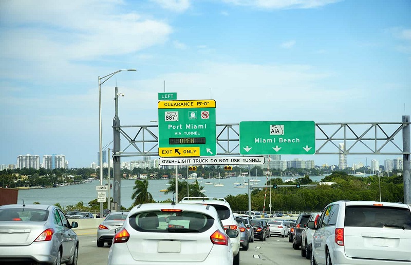 Vale a pena alugar um carro em Miami ou Orlando?