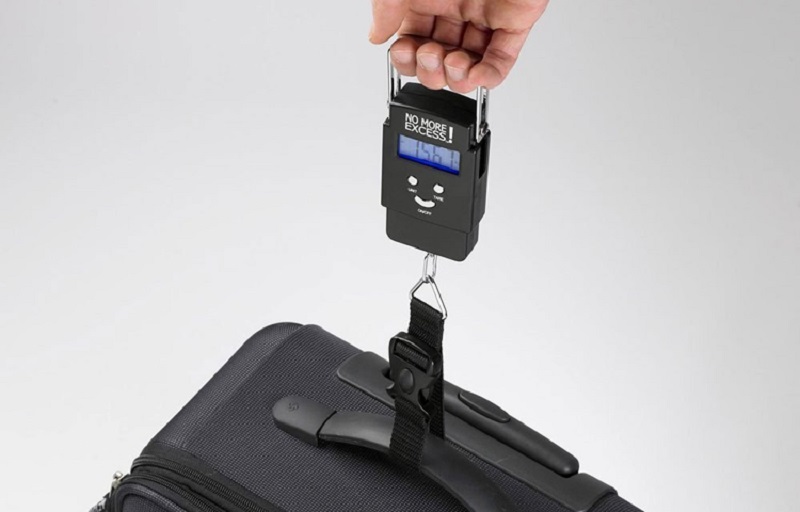 Pesador digital para saber o peso das malas 